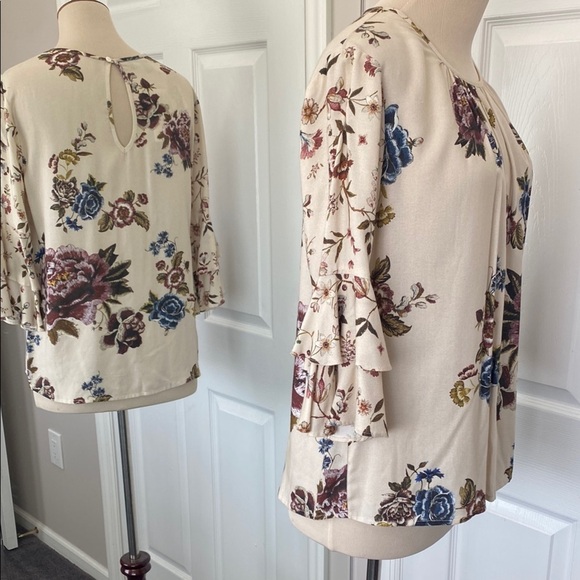 Karen Kane Floral Cream Women's Top Ruffled Elbow Sleeve S - Picture 6 of 15